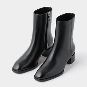 Aeyde Lee Boots in Black, size 37.